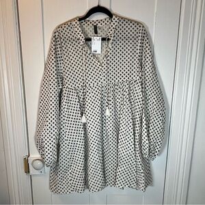 H&M Black and White Patterned Blouse